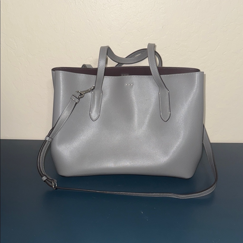 Coach Elegant Gray Tote and‎ Wallet Set - Picture 3 of 12